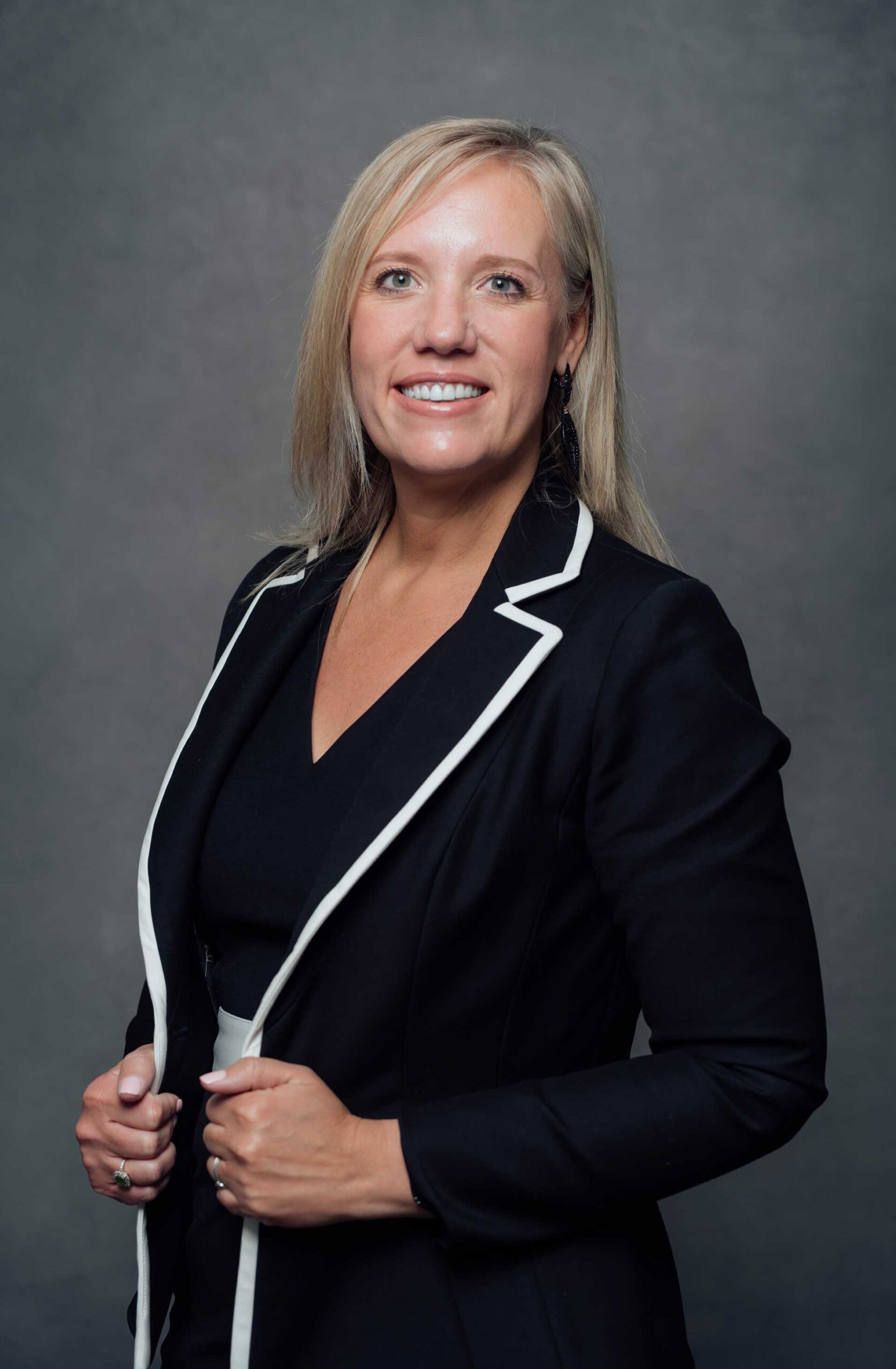 HenryHill-Leslie-Headshot